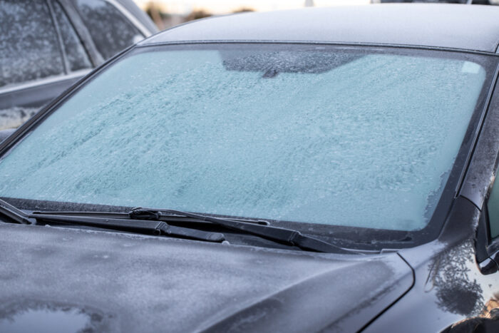 Frozen windshield repair in Richmond